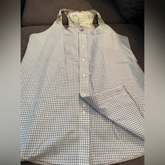 Tank - Picture 2 of 6